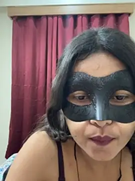 raavigirl online show from April 2026 07:08:01 PM