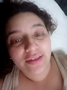 Snapshot of MajoArias chatting on February 2026 07:56:02 AM MajoArias online show from February 2026 07:56:02 AM