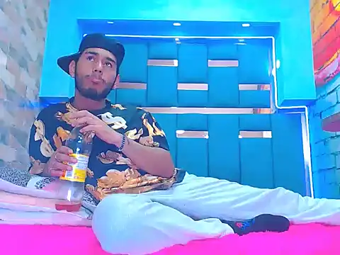 warmNoah online show from March 2026 08:45:02 PM