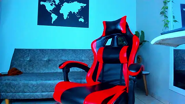 Snapshot of Alessrose chatting on February 2026 07:43:02 PM Alessrose online show from February 2026 07:43:02 PM