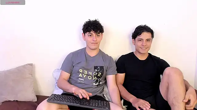 hans andres17 online show from February 2026 01:01:02 AM