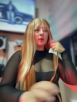 CharlotteUwU  online show from February 2026 11:31:01 PM