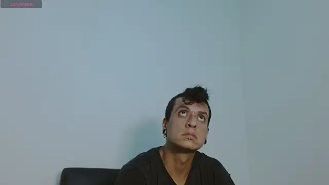 SkinnyDevil12 online show from February 2026 03:25:01 AM