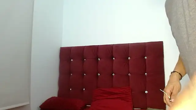 SkinnyDevil12 online show from February 2026 03:27:01 AM