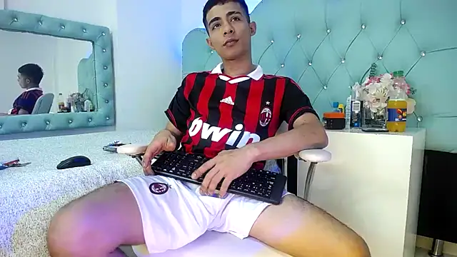 Apolo Richards online show from March 2026 07:41:02 PM