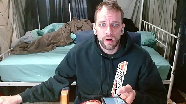 cguffey2284 online show from February 2026 07:14:02 PM