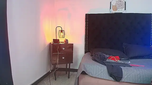 Snapshot of Axell_Kussh chatting on February 2026 12:05:02 PM Axell Kussh online show from February 2026 12:05:02 PM