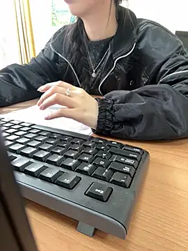 Celeste SexyY online show from March 2026 04:47:01 AM