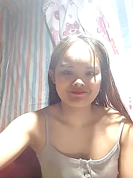 Snapshot of Luminana chatting on February 2026 02:40:01 AM Luminana online show from February 2026 02:40:01 AM