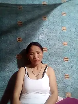 Snapshot of nhynhy11 chatting on February 2026 04:40:02 AM nhynhy11 online show from February 2026 04:40:02 AM