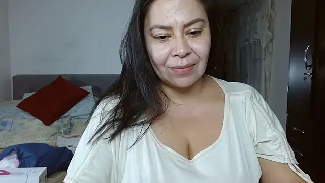 Karo sexy online show from March 2025 06:10:02 AM