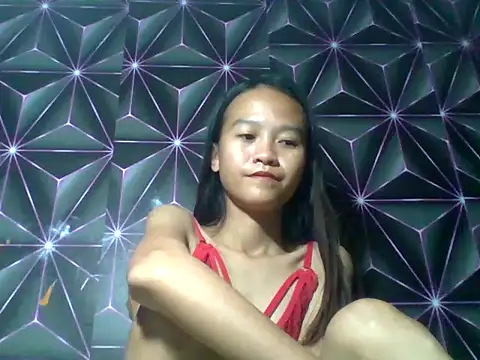 Yourlilpinayy online show from March 2026 10:35:02 PM