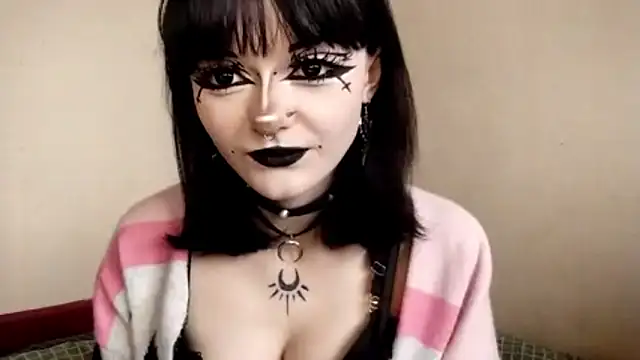 Snapshot of SmilingPatent chatting on February 2026 01:18:01 PM SmilingPatent online show from February 2026 01:18:01 PM