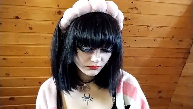 Snapshot of SmilingPatent chatting on February 2026 01:18:01 PM SmilingPatent online show from February 2026 01:18:01 PM