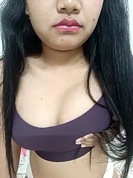 EliraMoon online show from March 2026 06:04:02 PM