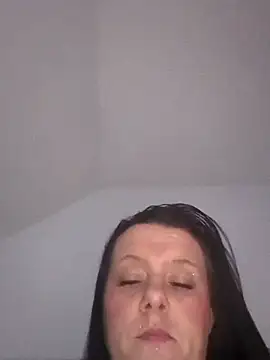 louisa36 online show from February 2026 09:51:02 PM