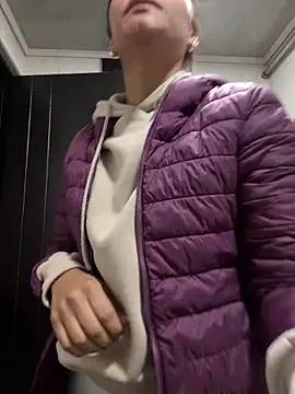 RachelWeisz  online show from February 2026 11:20:01 AM