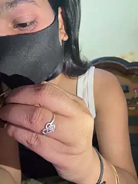 Cutedesigirl online show from April 2026 07:08:02 PM