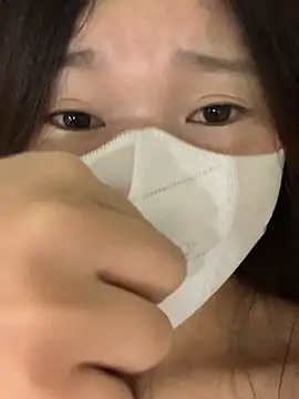 Rin-yiyi online show from February 2026 04:00:01 AM