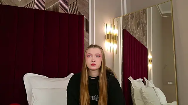 Snapshot of StacyHicks chatting on February 2026 03:13:02 PM StacyHicks online show from February 2026 03:13:02 PM