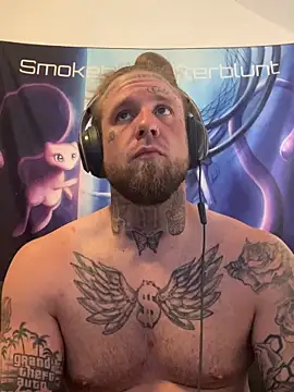 Snapshot of Smokebluntafterblunt chatting on May 2026 01:11:02 AM Smokebluntafterblunt online show from May 2026 01:11:02 AM