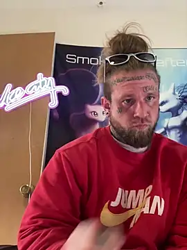 Snapshot of Smokebluntafterblunt chatting on May 2026 11:55:01 PM Smokebluntafterblunt online show from May 2026 11:55:01 PM