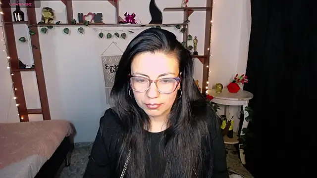 QueenRose94 online show from February 2026 12:35:02 PM