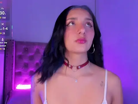 Aris Suarez online show from May 2026 11:33:02 PM