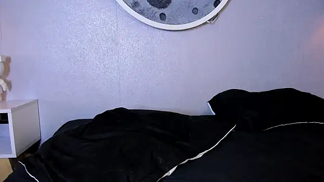 Kloe skinny online show from February 2026 12:30:02 PM