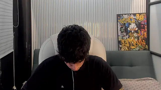 Snapshot of Declan-Foxx chatting on April 2026 08:24:02 PM Declan-Foxx online show from April 2026 08:24:02 PM