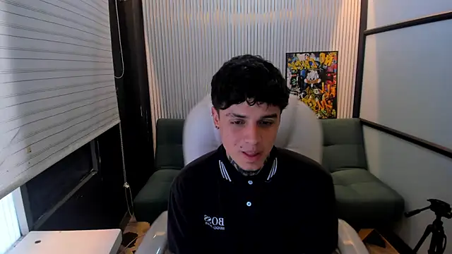 Snapshot of Declan-Foxx chatting on April 2026 08:26:01 PM Declan-Foxx online show from April 2026 08:26:01 PM