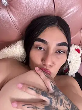 Mia  Starxxx online show from February 2026 09:47:02 PM