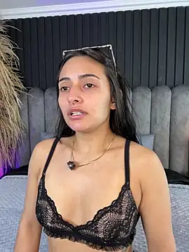 Snapshot of Nanda_vixen_ chatting on April 2026 08:28:01 PM Nanda vixen online show from April 2026 08:28:01 PM
