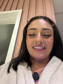 Snapshot of Nanda_vixen_ chatting on May 2026 12:07:01 AM Nanda vixen online show from May 2026 12:07:01 AM