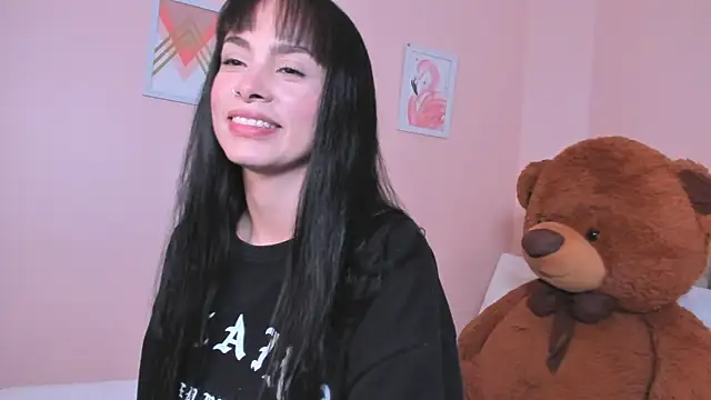 Snapshot of violeta_rodriguezz chatting on April 2026 05:05:02 PM violeta rodriguezz online show from April 2026 05:05:02 PM