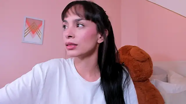 Snapshot of violeta_rodriguezz chatting on April 2026 05:44:02 PM violeta rodriguezz online show from April 2026 05:44:02 PM