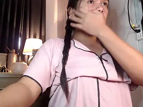 Snapshot of Mooree_naba chatting on May 2026 12:05:01 AM Mooree naba online show from May 2026 12:05:01 AM