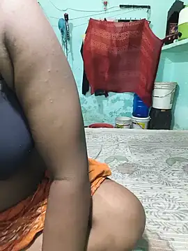 Snapshot of PRIYAGOYAL chatting on July 2026 05:58:01 AM PRIYAGOYAL online show from July 2026 05:58:01 AM