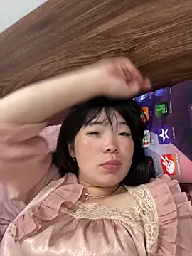 cuty lusy online show from April 2026 04:57:01 AM