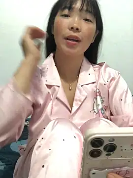 cuty lusy online show from June 2026 02:30:01 PM