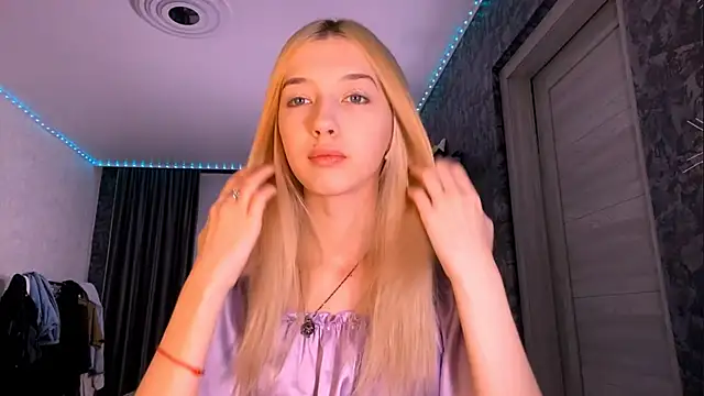 TaliCaan online show from February 2026 12:03:01 PM