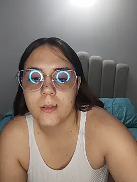 Snapshot of its_lauu_ chatting on March 2026 03:09:01 AM its lauu online show from March 2026 03:09:01 AM