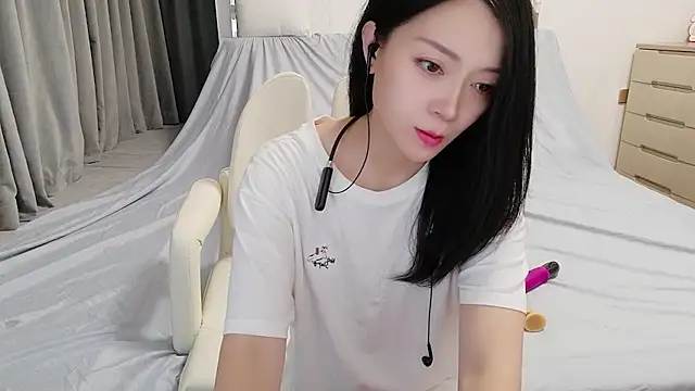 Snapshot of xiaojie_jie chatting on July 2026 04:05:02 PM xiaojie jie online show from July 2026 04:05:02 PM