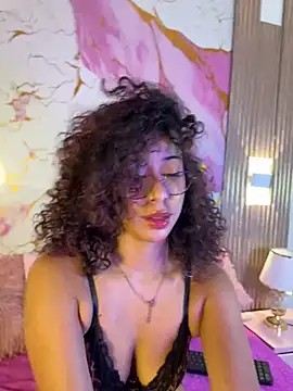 Woo isDaphne online show from June 2026 11:05:01 PM