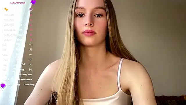 Snapshot of Viktoria_Vibes chatting on May 2026 03:20:02 PM Viktoria Vibes online show from May 2026 03:20:02 PM