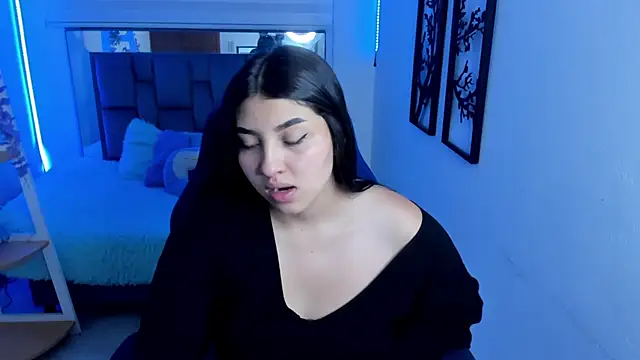 Snapshot of bloom_winxx chatting on February 2026 03:13:02 AM bloom winxx online show from February 2026 03:13:02 AM