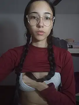 isaaabelaaa online show from March 2026 01:40:02 PM