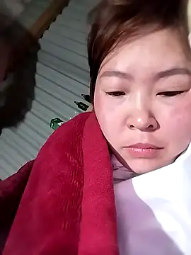 Yiyoongg online show from February 2026 11:23:01 PM