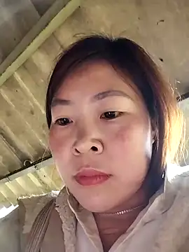 Yiyoongg online show from February 2026 01:15:02 AM