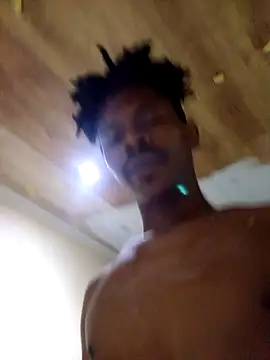 Snapshot of ZEEGOON chatting on February 2026 12:40:01 AM ZEEGOON online show from February 2026 12:40:01 AM